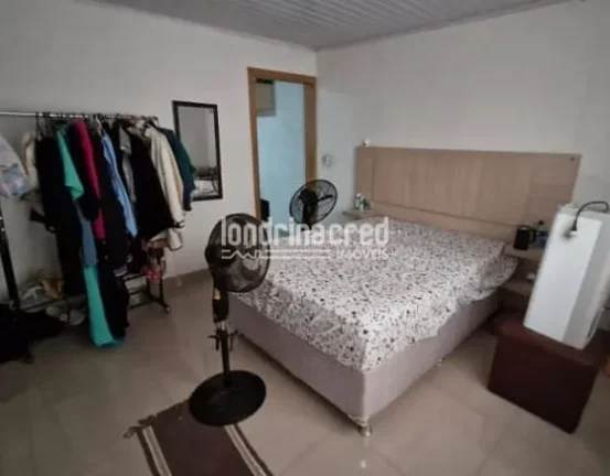Imagem Casa à Venda em Ibiporã com 3 Quartos, 2 Banheiros, 4 Vagas de Garagem e 186 m² de Área Útil