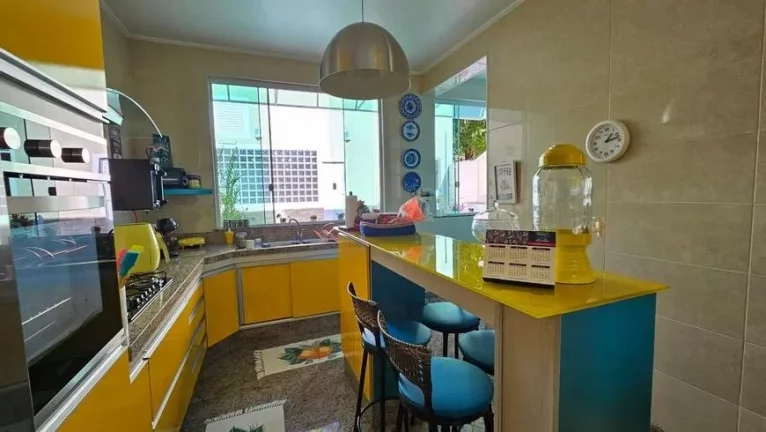 Imagem Casa em Condomínio para Venda em Rio de Janeiro, TAQUARA, 4 dormitórios, 1 suíte, 4 banheiros, 3 vagas