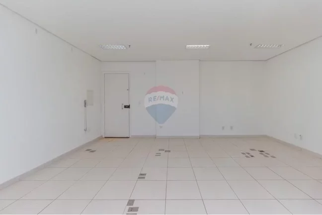 Imagem "Oportunidade Única: Sala Comercial em SP"