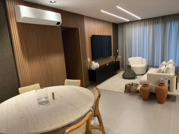 Imagem Apartamento DECORADO com 3 suítes a 300 metros do mar de Jurerê