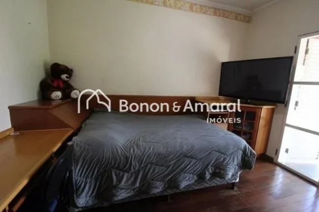 Imagem Se você busca espaço, conforto e contato com a natureza, essa casa vai te conquistar.
Em um terren...