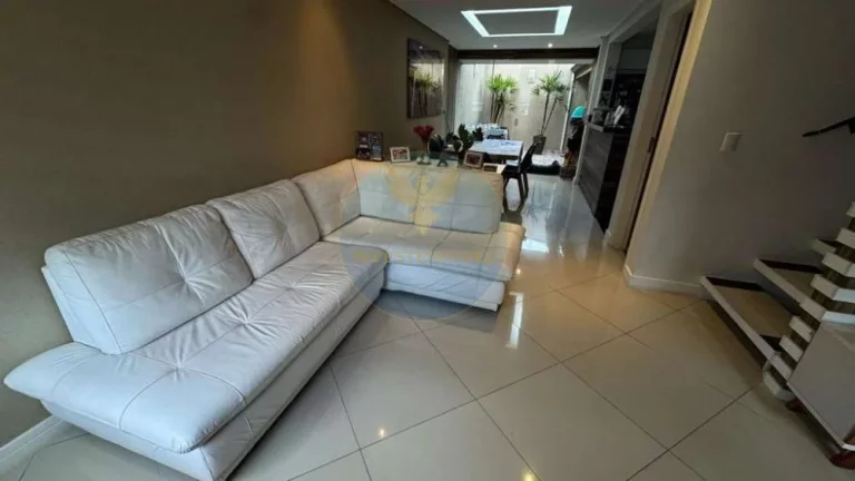 Imagem Casa em Condomínio a Venda no bairro Granja Viana - Cotia, SP