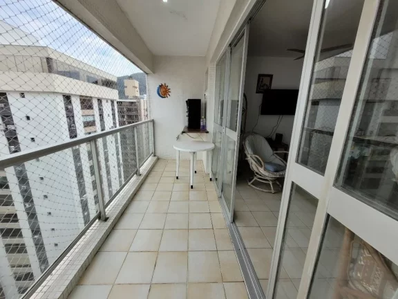 Imagem PITANGUEIRAS – NA SEGUNDA QUADRA DA PRAIA, 2 VAGAS DE GARAGENS, 110 M² ÚTEIS, CONDONDOMÍNIO BAIXO.