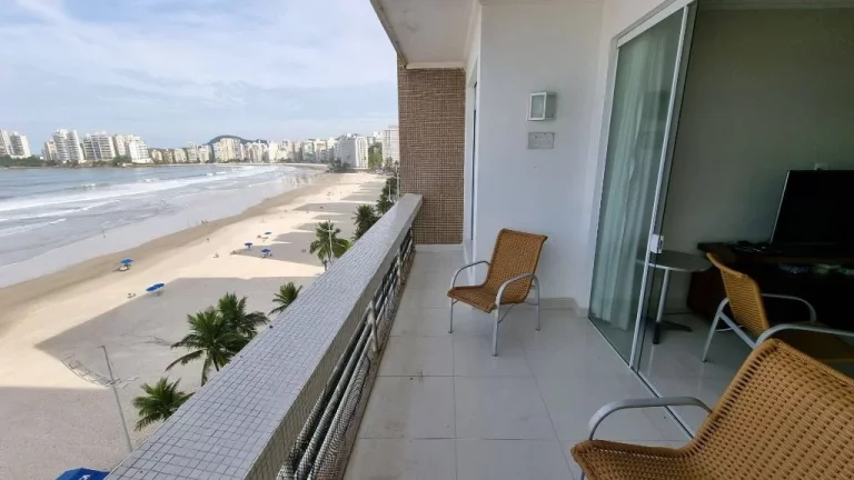 Imagem Apartamento com 3 dormitórios à venda, 188 m² - Pitangueiras - Guarujá/SP