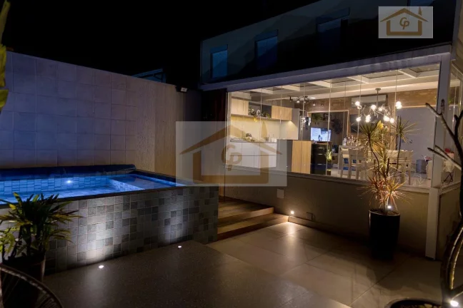 Imagem Casa com terreno 212,16 metros, 3 quartos, 2 vagas *piscina