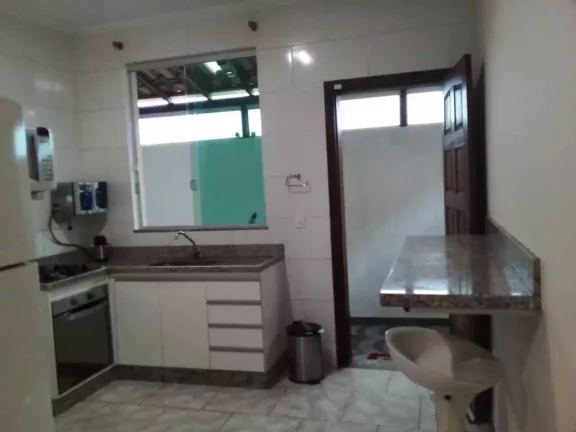 Imagem Casa duplex à venda, 3 quartos, 1 suíte, 2 vagas, Localização Privilegiada - Santa Luzia/MG