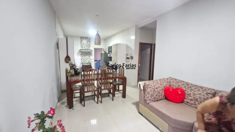 Imagem Casa para Venda em Cidade Ocidental, Centro, 2 dormitórios, 1 suíte, 2 banheiros, 2 vagas