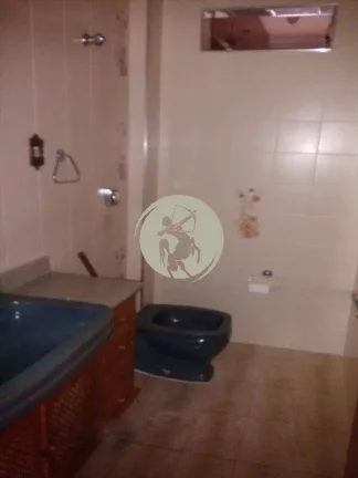 Imagem APARTAMENTO A VENDA EM SANTOS NO BAIRRO DO GONZAGA C/ GARAGEM FECHADA E ELEVADOR PRÉDIO DE ESQUINA,...