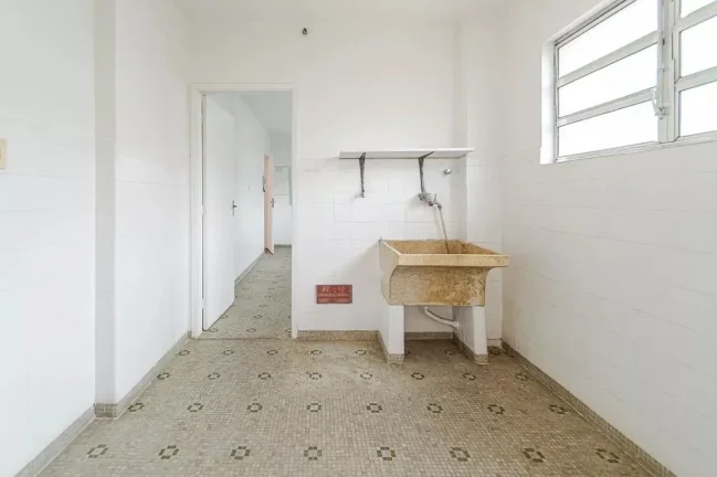 Imagem Apartamento 95M², 2Q, 2 Banheiros, 1 Vaga, Banheiro de Serviço, Split.