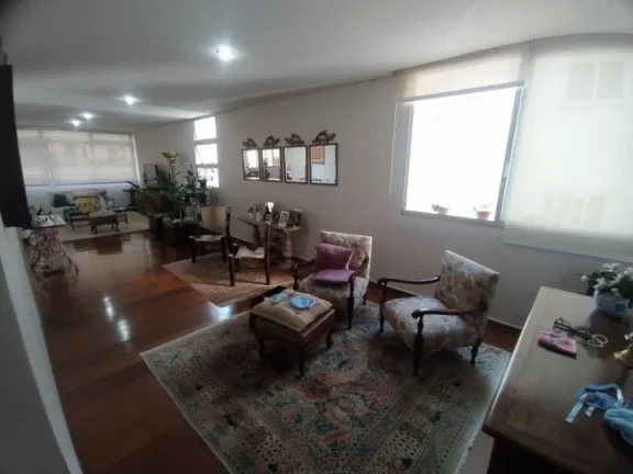 Imagem Espaçoso Apartamento Jardim Paulista - 179M², 3 Dorms, 1 Suíte, Sala para 2 Ambientes, 2 Vagas, Armários.