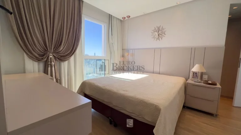 Imagem Apartamento com 3 suítes à venda no Centro de Balneário Camboriú/SC