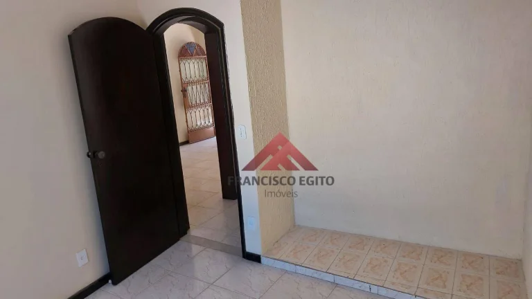 Imagem Casa com 3 dormitórios à venda, 250 m² por R$ 300.000,00 - Neves - São Gonçalo/RJ
