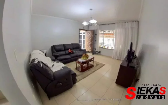 Imagem Imóvel de alto padrão com 3 quartos, 1 suite e 4 vagas de garagem no bairro Carrão, São Paulo-SP.