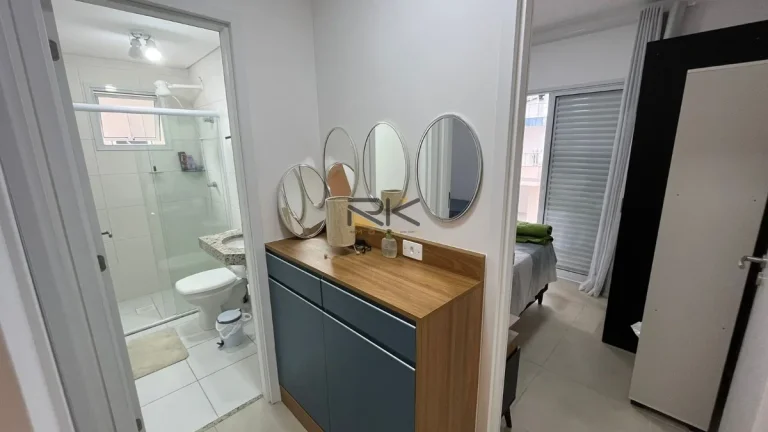 Imagem APARTAMENTO PRAIA GRANDE com 2 dormitórios sendo 1 suíte,1 vaga de garagem,varanda gourmet com churrasqueira,sala 2 ambientes