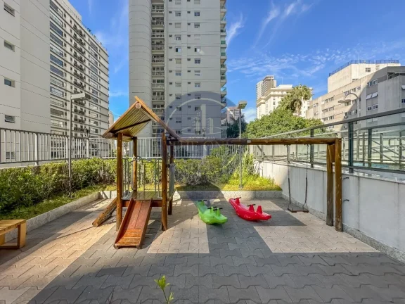 Imagem Imperdível oportunidade: Apartamento de 4 quartos em Pinheiros, São Paulo-SP - 162m², 2 suítes, 2 salas, 3 banheiros e 2 vagas