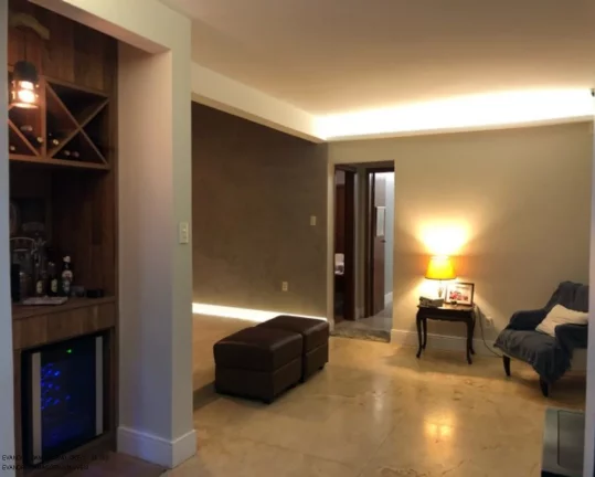 Imagem Imperdível Casa em Condomínio à Venda em Lauro de Freitas-BA, Recreio Ipitanga: 4 Quartos, 4 Suítes, 3 Salas, 1 Banheiro, 4 Vagas, 250m².