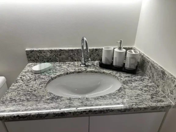 Imagem Aluguel de Apartamento na Bela Vista: 1 Quarto, 2 Salas, 1 Banheiro, 1 Vaga de Garagem, 30m² - São Paulo-SP