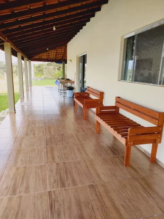 Imagem Descubra seu Paraíso Particular no Recanto da Castelo!