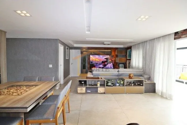 Imagem Apartamento altão padrão, 3 dormitórios, sendo 3 suítes com armários, living para 3 ambientes, ...