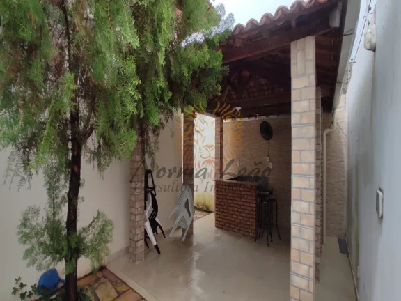 Imagem Casa de ESQUINA à Venda na Coroa do Meio. Próximo ao Condomínio La Villette.