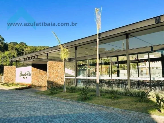 Imagem Condomínio de Luxo em Atibaia: Exclusividade e Conforto