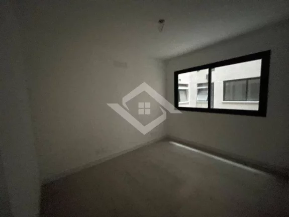 Imagem Apartamento para Venda na Lagoa com 3 Suítes, 164m². Planta Exclusiva!