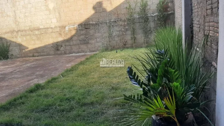 Imagem Casa padrão à venda em Residencial Jardim Anatê II, Uberaba