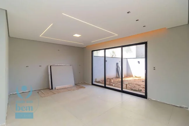 Imagem Sobrado Alto Padrão com 3 Suítes, 4 Vagas, Espaço Gourmet à venda, 290 m² por R$ 1.700.000 - Costeira - São José dos Pinhais/PR