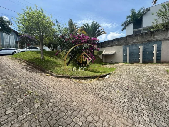 Imagem Casa Sobrado, 4 dormitórios ( 4 Suítes), 440m², Condomínio Mirante do Vale.