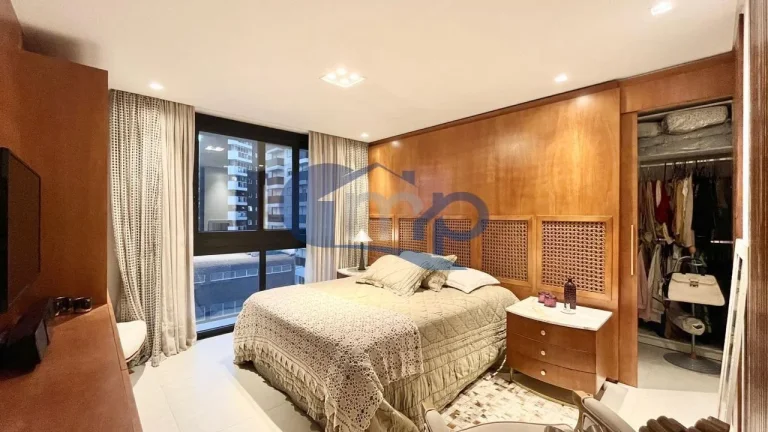 Imagem Apartamento á venda com 4 suítes na Praia Grande em Torres/RS