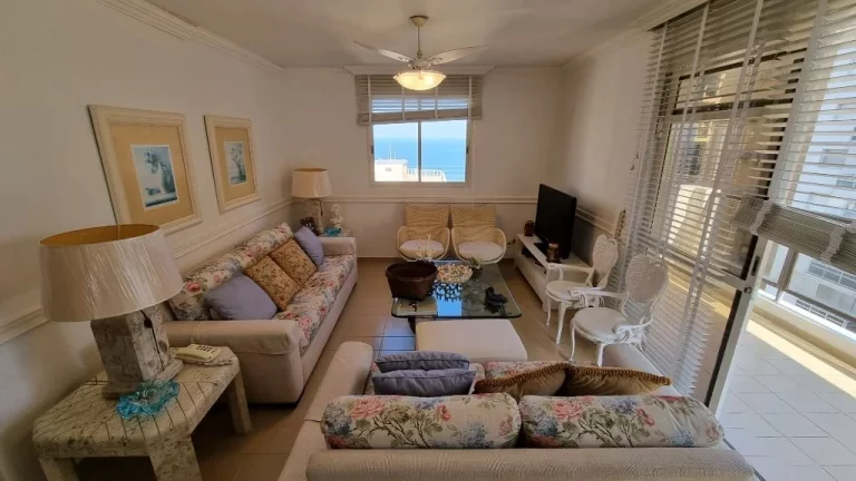 Imagem Apartamento à venda - Pitangueiras - Guarujá/SP