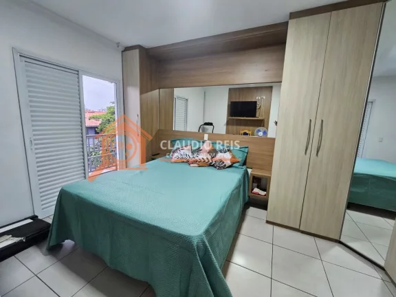 Imagem Sobrado com 3 Quartos à venda, 145m² - Campo Grande