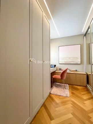 Imagem Sofisticação e conforto no Jardim Brasil

Mobiliado com muito bom gosto, este apartamento de 107 m...