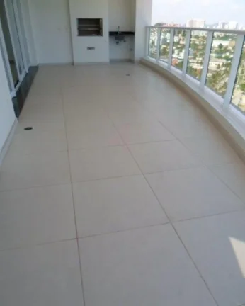 Imagem Apartamento à venda no Guarujá na Praia da Enseada.