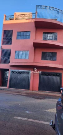 Imagem Casa com 4 dormitórios à venda, 378 m² por R$ 1.200.000,00 - Setor Central - Itumbiara/GO