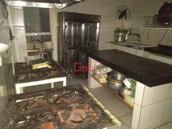 Imagem Casa com 5 dormitórios à venda, 220 m² por R$ 3.500.000,00 - Braga - Cabo Frio/RJ