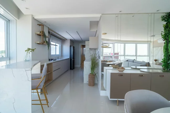 Imagem Apartamento com 4 dormitórios à venda sendo 2 suítes, 131.77 m² por - R$ 6.700.000,00 - Centro - Bal. Camboriú/SC