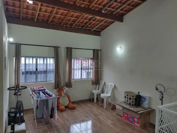 Imagem Vendo 6 casas em Itapecerica da Serra - SP. Excelente oportunidade para quem pretende viver de alugu...