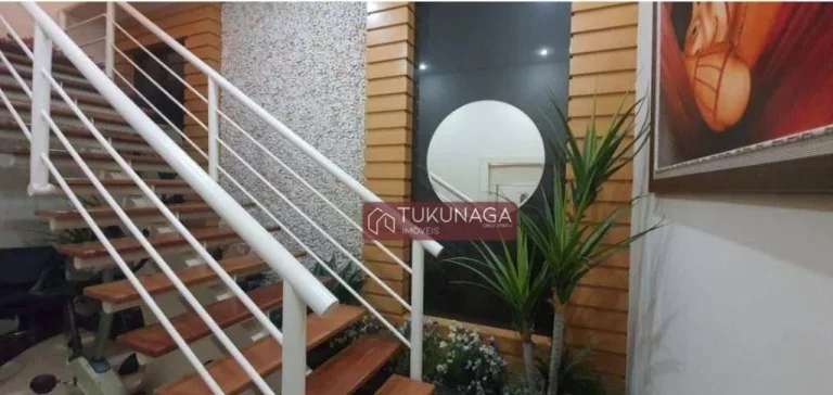Imagem Sobrado com 3 dormitórios à venda, 400 m² por R$ 2.200.000 - Parque Renato Maia - Guarulhos/SP
