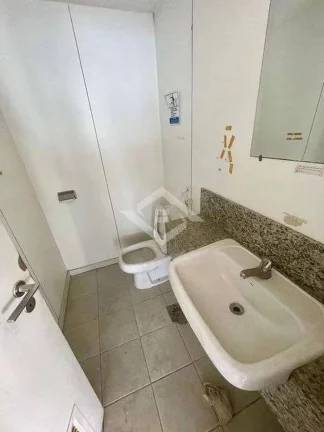 Imagem Sala Comercial de 188m² na Av. Rio Branco – Espaço com Ar Central no Centro