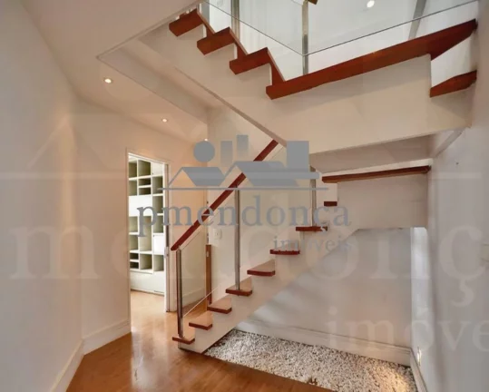 Imagem Linda Cobertura duplex com 245m² em rua tranquila do Alto de Pinheiros.