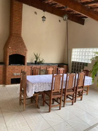 Imagem Sobrado com 2 dormitórios à venda, 198 m² por R$ 680.000,00 - Vila Amélia - Poá/SP