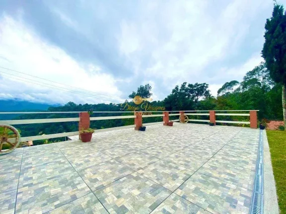 Imagem Casa para Venda em Teresópolis / RJ no bairro Fazenda Suiça