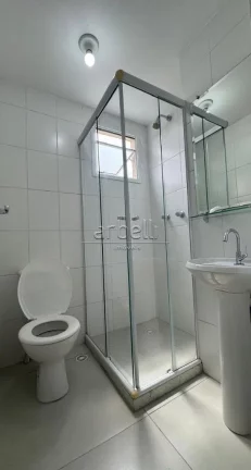 Imagem Apartamento com 47,90 M² com 2 dormitórios, sala, sacada, cozinha, área de serviços, 1 banheiro,...