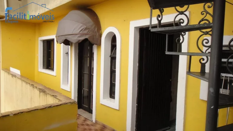 Imagem CASA AO LADO DO SHOPPING GOLDEN 3 DORMITÓRIOS - JARDIM DO MAR - SBC