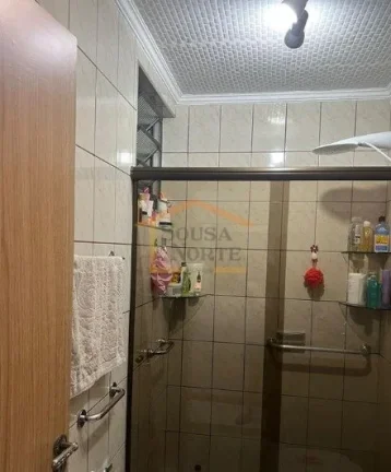 Imagem Sobrado em excelente estado, com 3 dormitórios (todos com armários, ar-condicionado e ventiladores...
