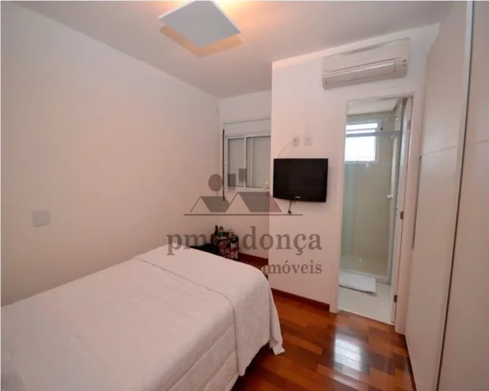 Imagem Apartamento com amplo living para 03 ambientes com piso todo em mármore, terraço, lavabo, 04 suít...