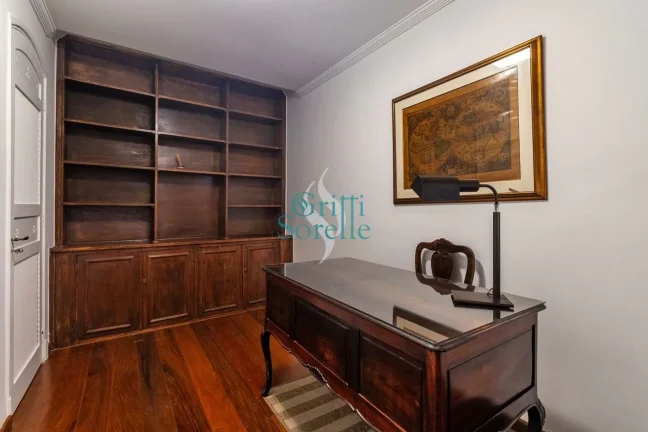 Imagem Casa/Sobrado à Venda em Jardim Europa - São Paulo/SP.