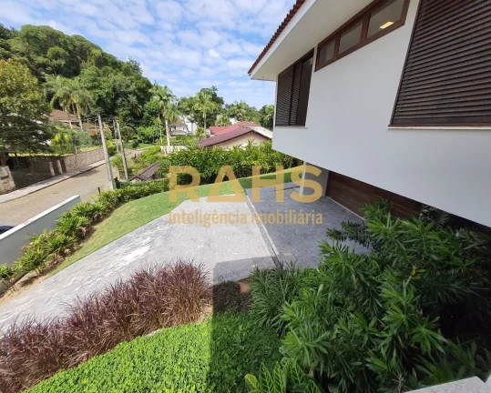 Imagem Imóvel espetacular em região estritamente residencial início do bairro América. Terreno de 2.150...