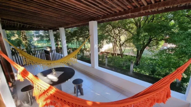 Imagem Casa para Venda em Natal, Candelária, 4 dormitórios, 4 suítes, 5 banheiros, 2 vagas